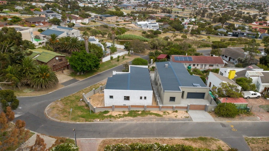 3 Bedroom Property for Sale in Mountainside Western Cape